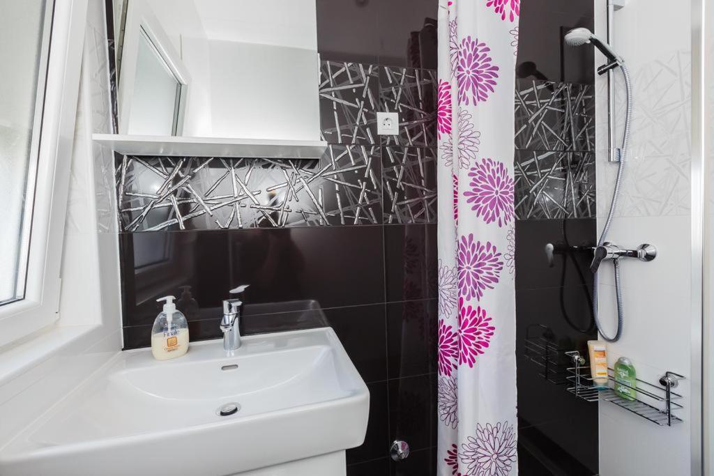 Apartman A&B Kaštela Exteriör bild