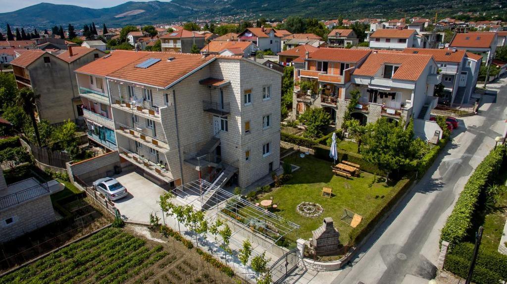 Apartman A&B Kaštela Exteriör bild